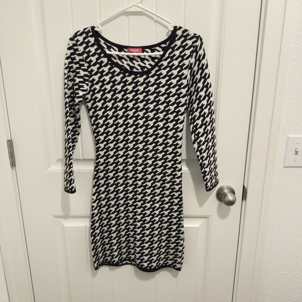 Shasa Women's Black White‎ Design Bodycon Stretch Sweater Dress Size Small